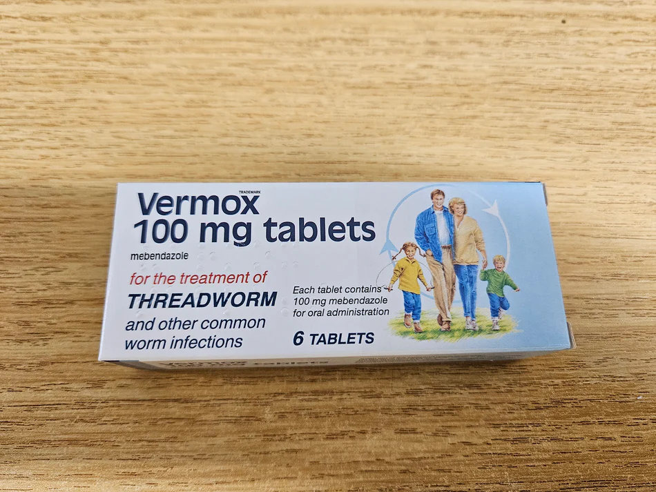 Mebendazole product photo